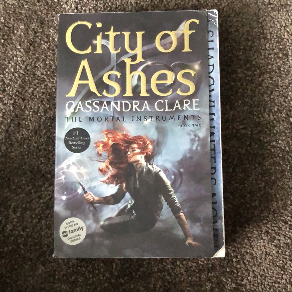 The Mortal Instruments Books 1-3 - Picture 4 of 7